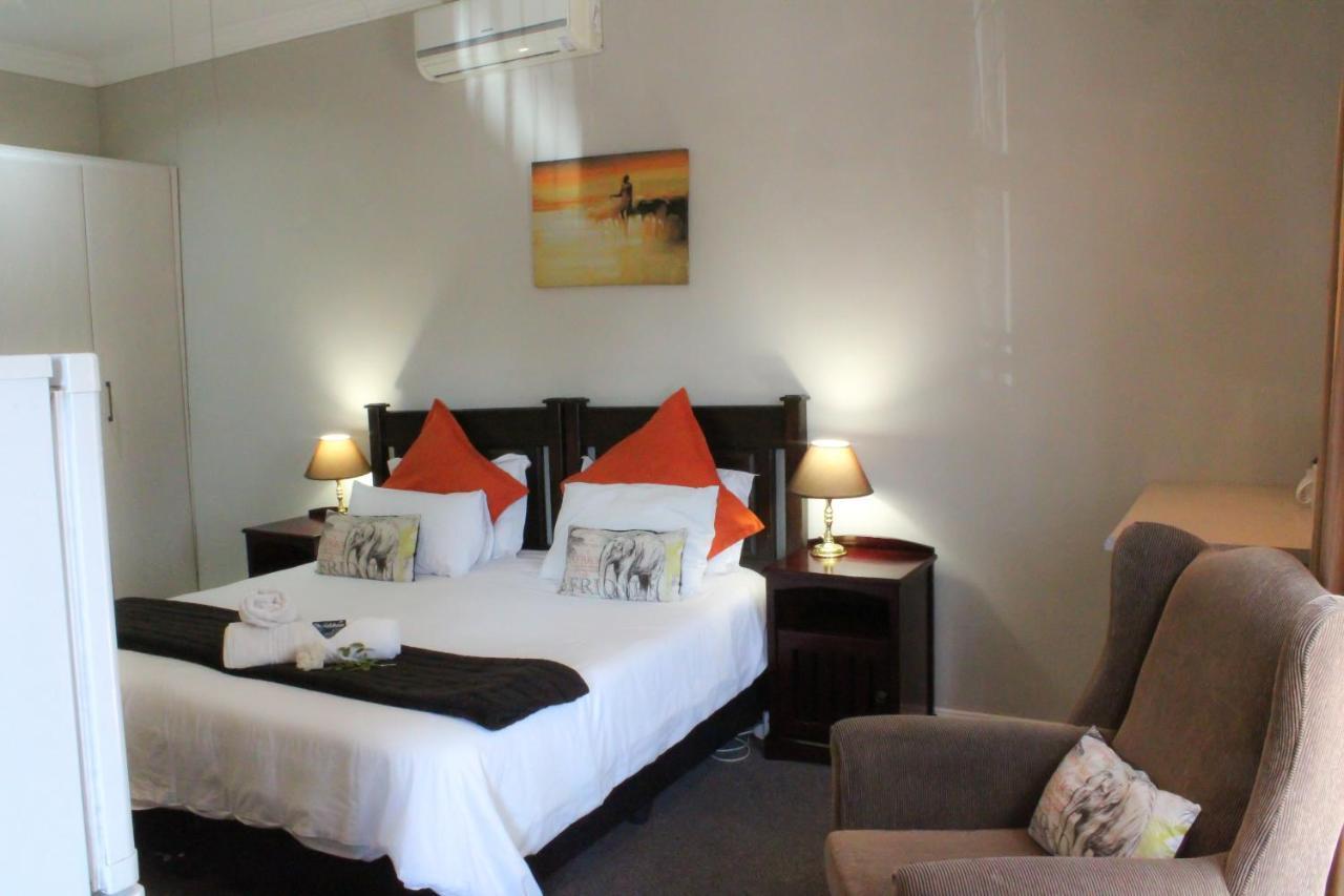 The Lakehouse Guest House Brakpan Vliegveld Extérieur photo