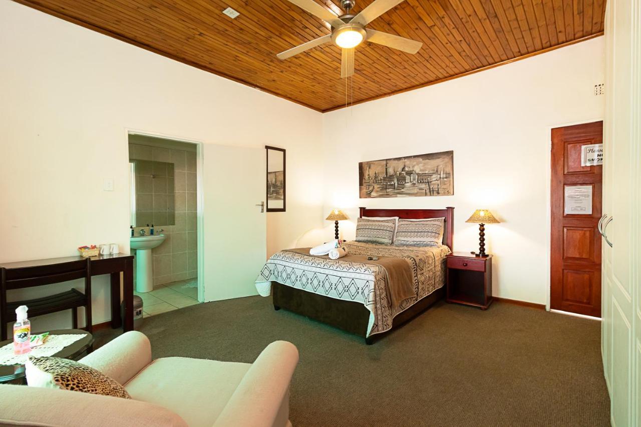 The Lakehouse Guest House Brakpan Vliegveld Extérieur photo
