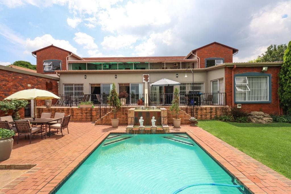The Lakehouse Guest House Brakpan Vliegveld Extérieur photo
