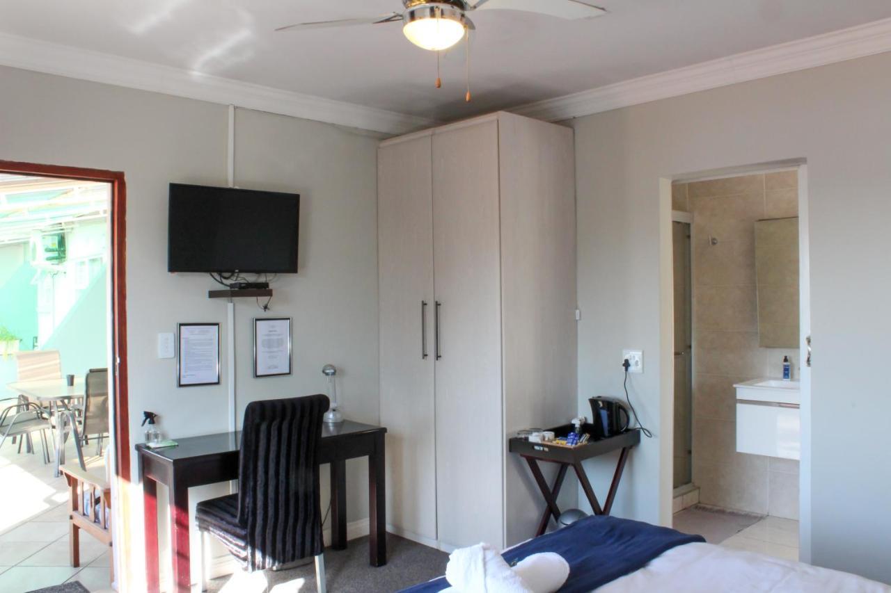 The Lakehouse Guest House Brakpan Vliegveld Extérieur photo